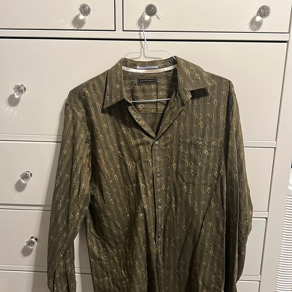Island soft green long sleeve button down shirt